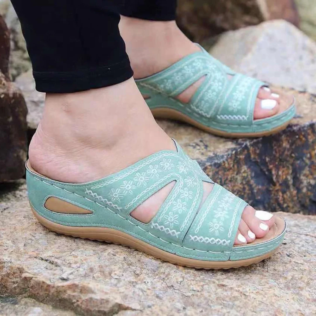 Mules Tiva — Broderie douce